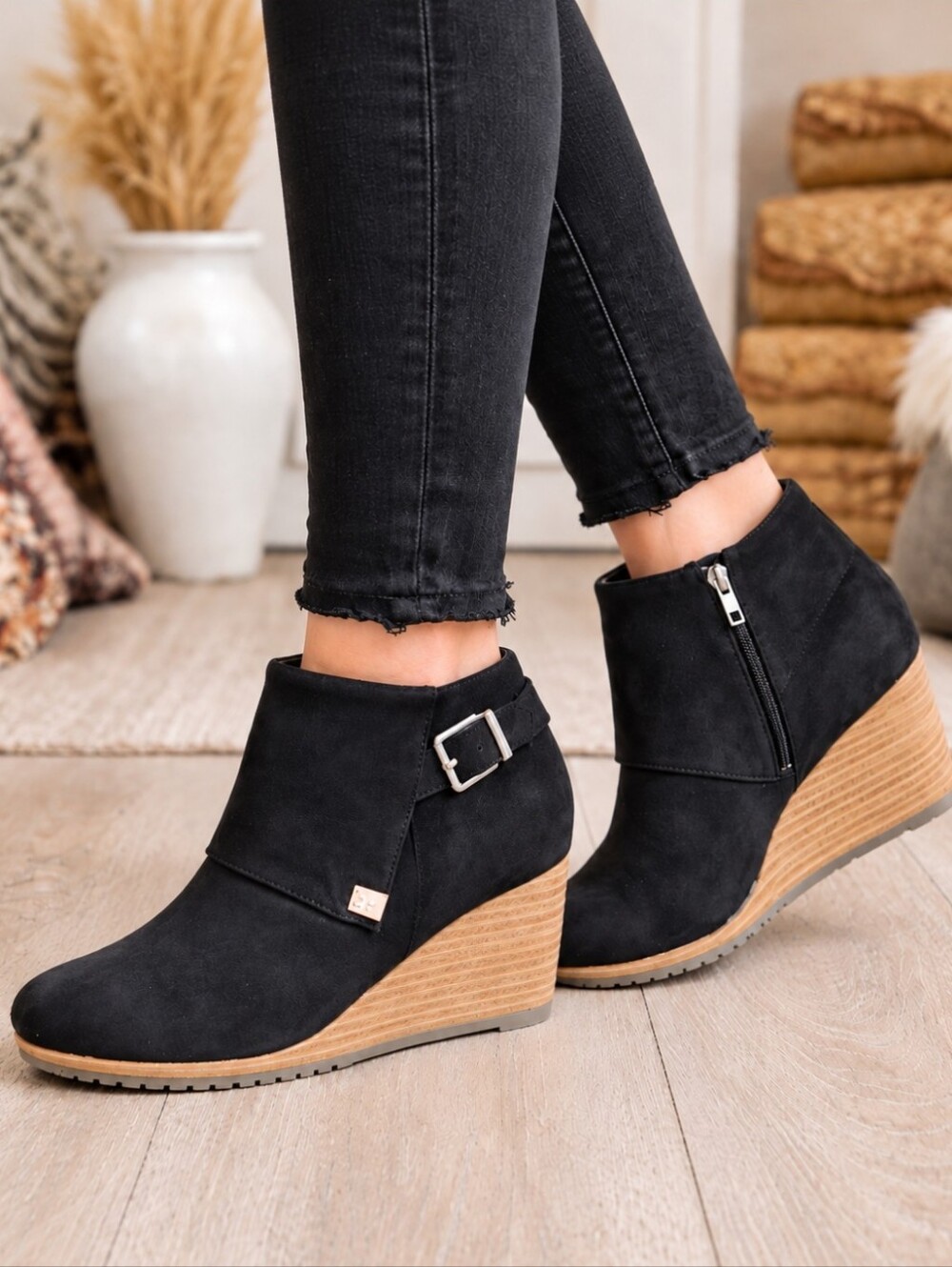 Dr. Scholl's Create Y2K Boho Minimalist Stacked Wedge Comfort Ankle Boots 10M